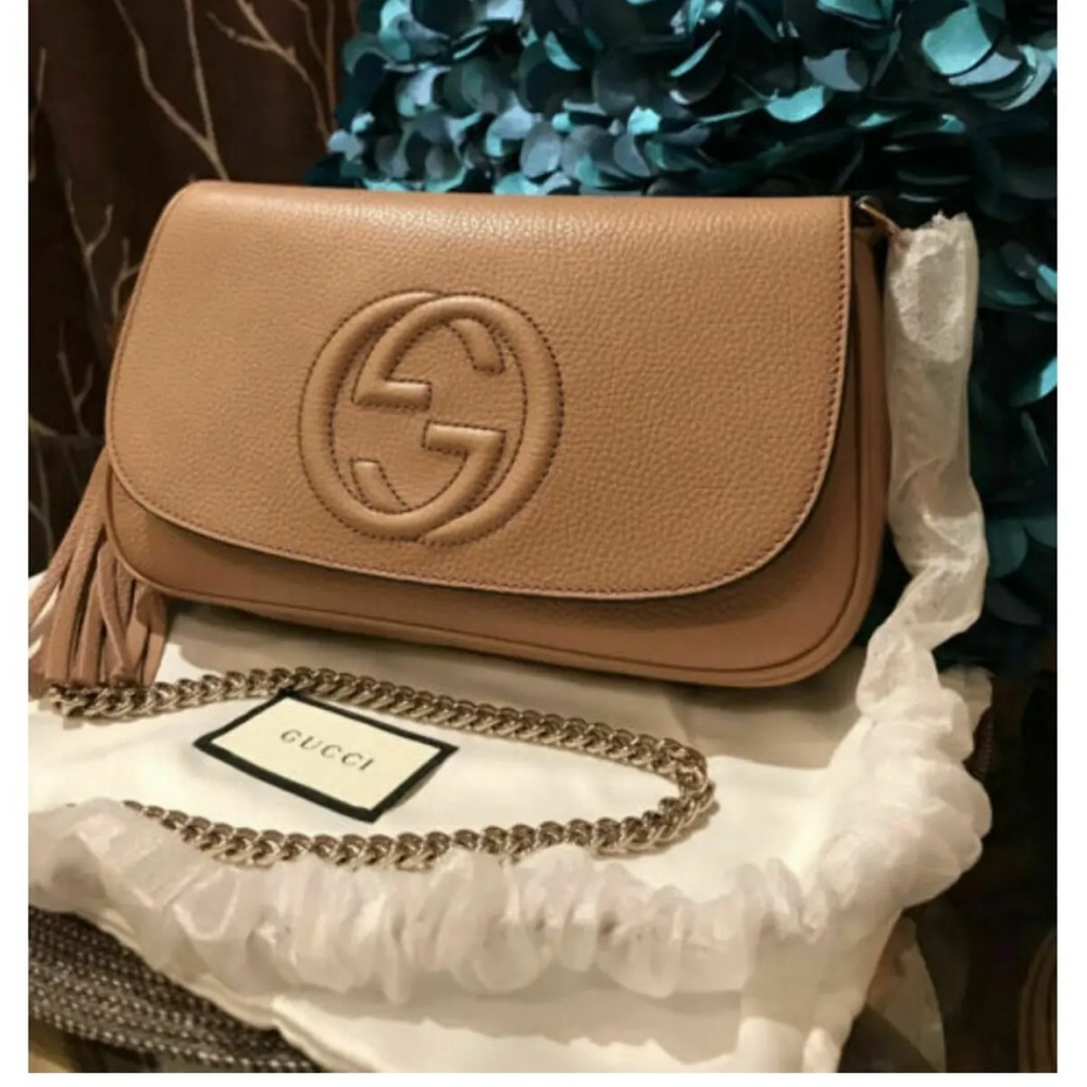 Soho logo flap leather crossbody beige new auténtic